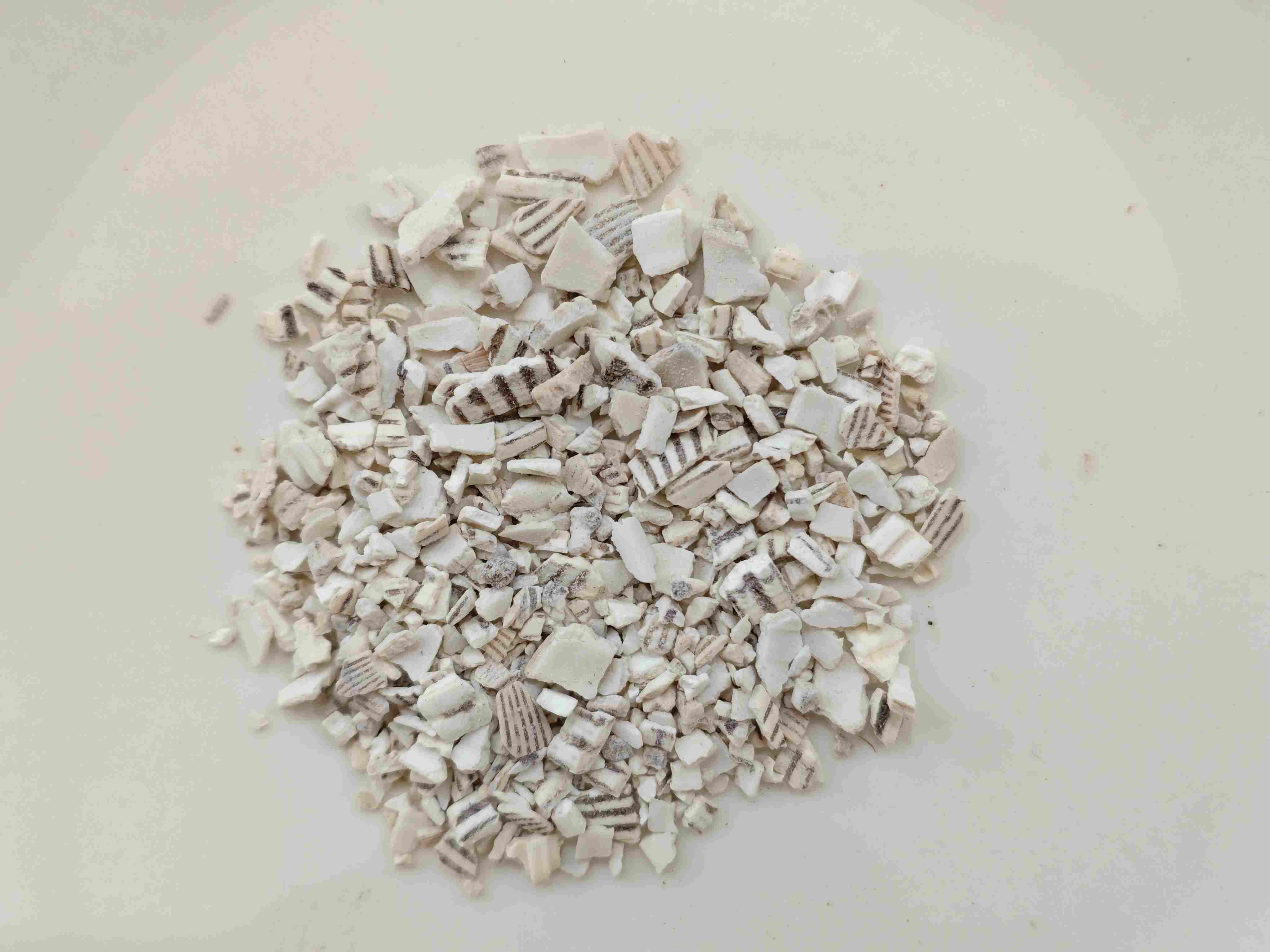 เปลือกมุงจากมุงจาก (wǎléngzǐ)